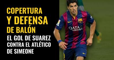 Defensa del balon y gol Suarez